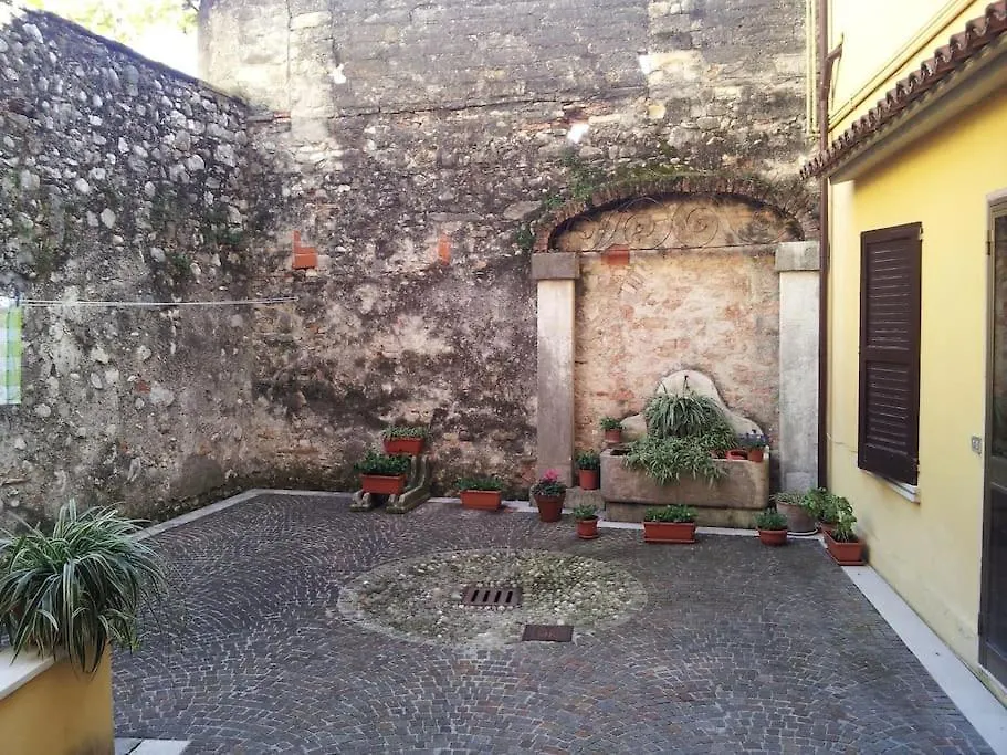 Apartment Lake Of Garda Тосколано-Мадерно